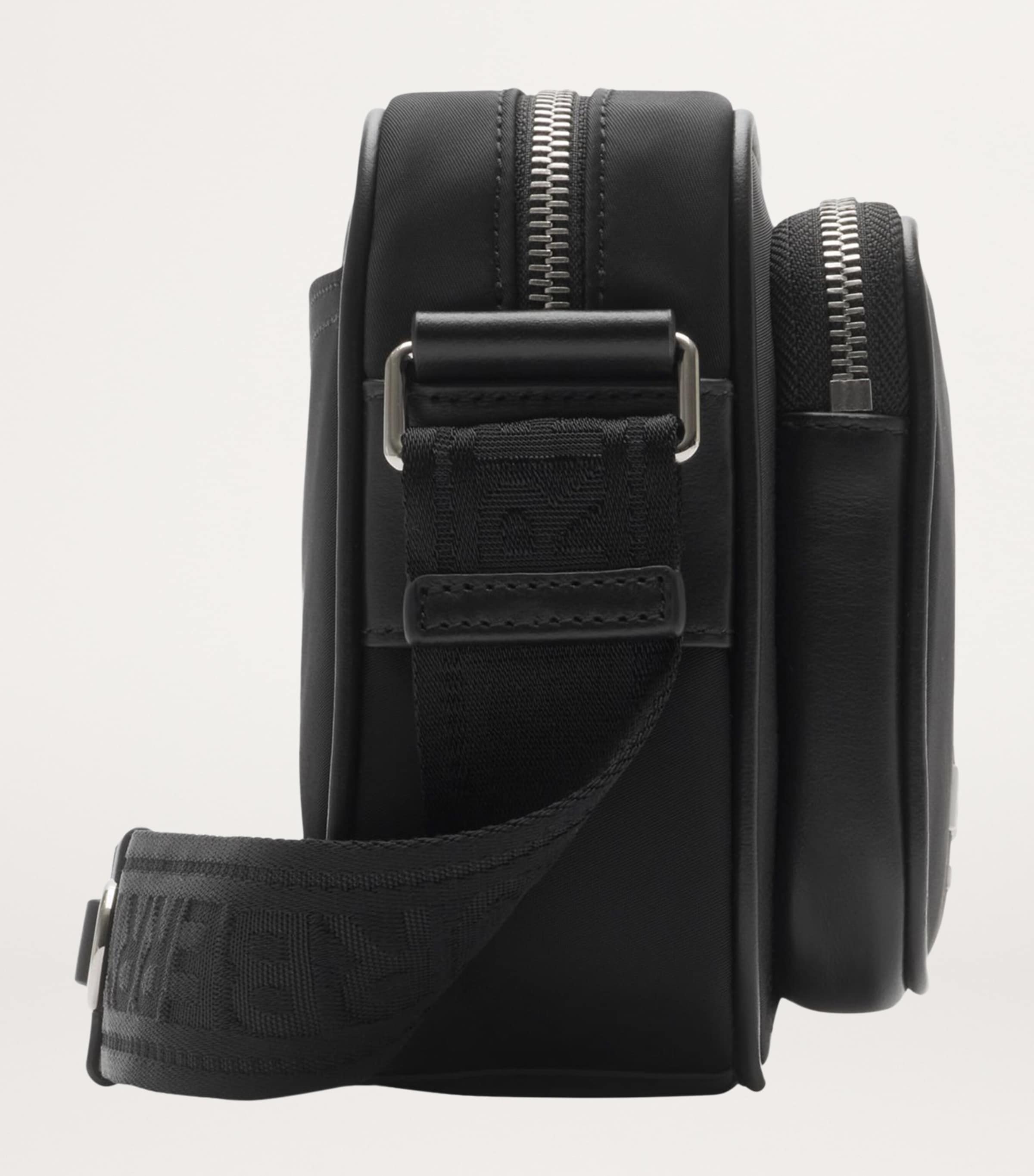 Burberry Paddy Bag - British product