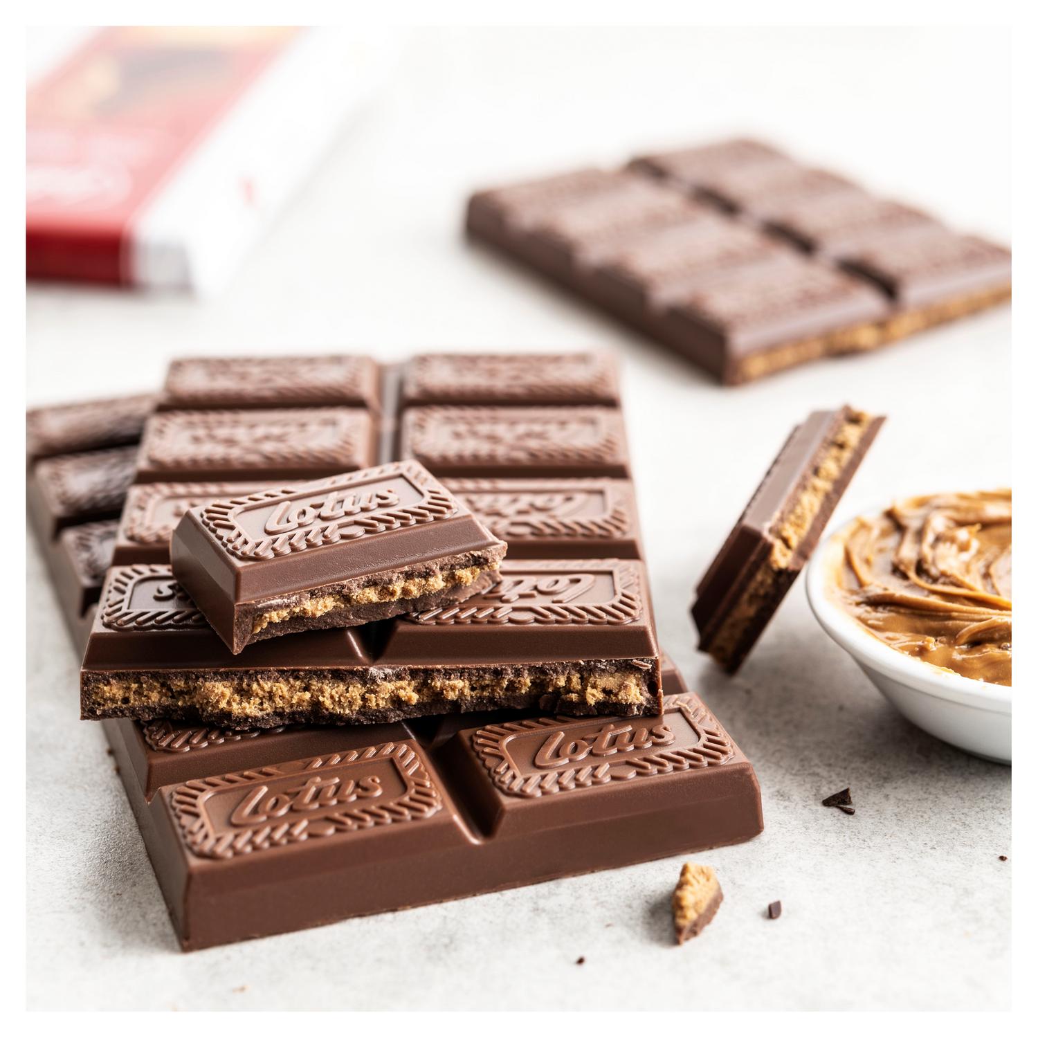 Lotus Biscoff milk chocolate bar with cream 180g, UK version