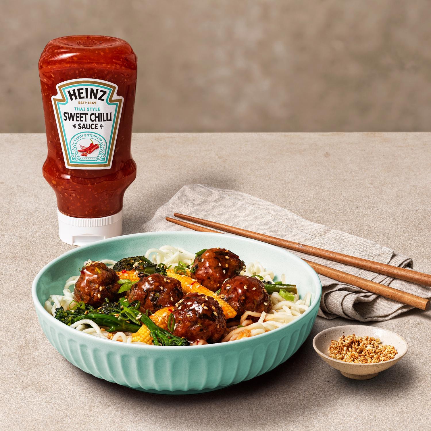 Heinz Thai Style Sweet Chilli Dipping Sauce 495g, UK version