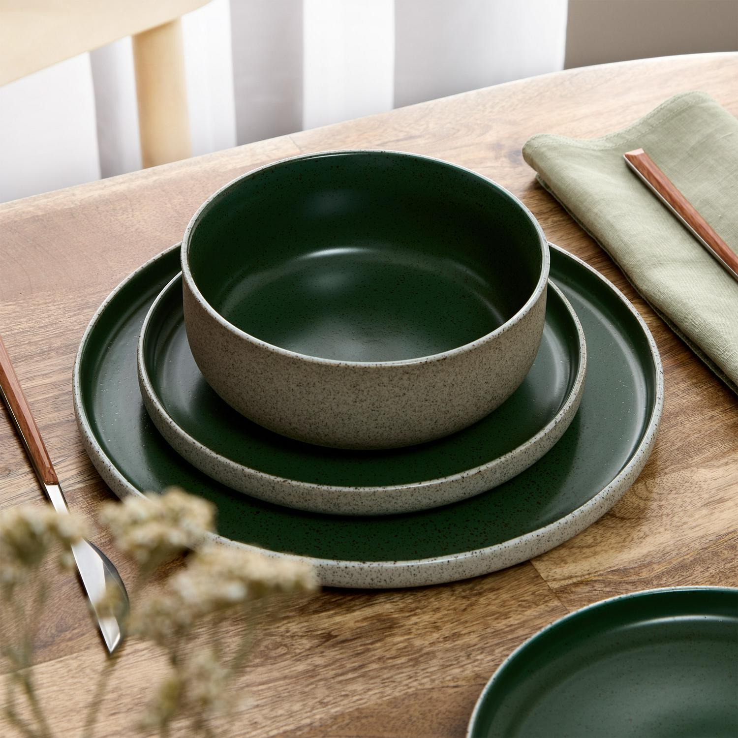 Habitat Green Dinner Plate Raw Edge 26.4cm, imported from the UK