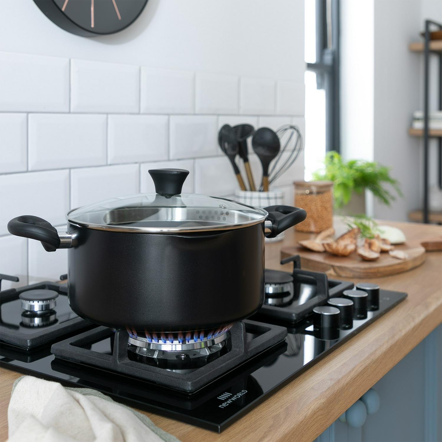 Habitat aluminium stockpot black 24cm, UK version