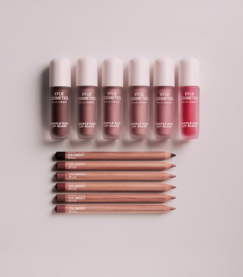 Kylie Cosmetics Glossy Lip Gloss and Liner Kit, UK version