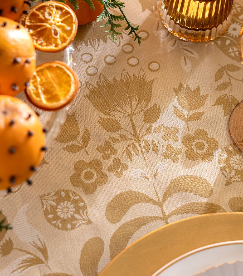 Le Jacquard Français Féerie tablecloth 175cm x 250cm, UK version