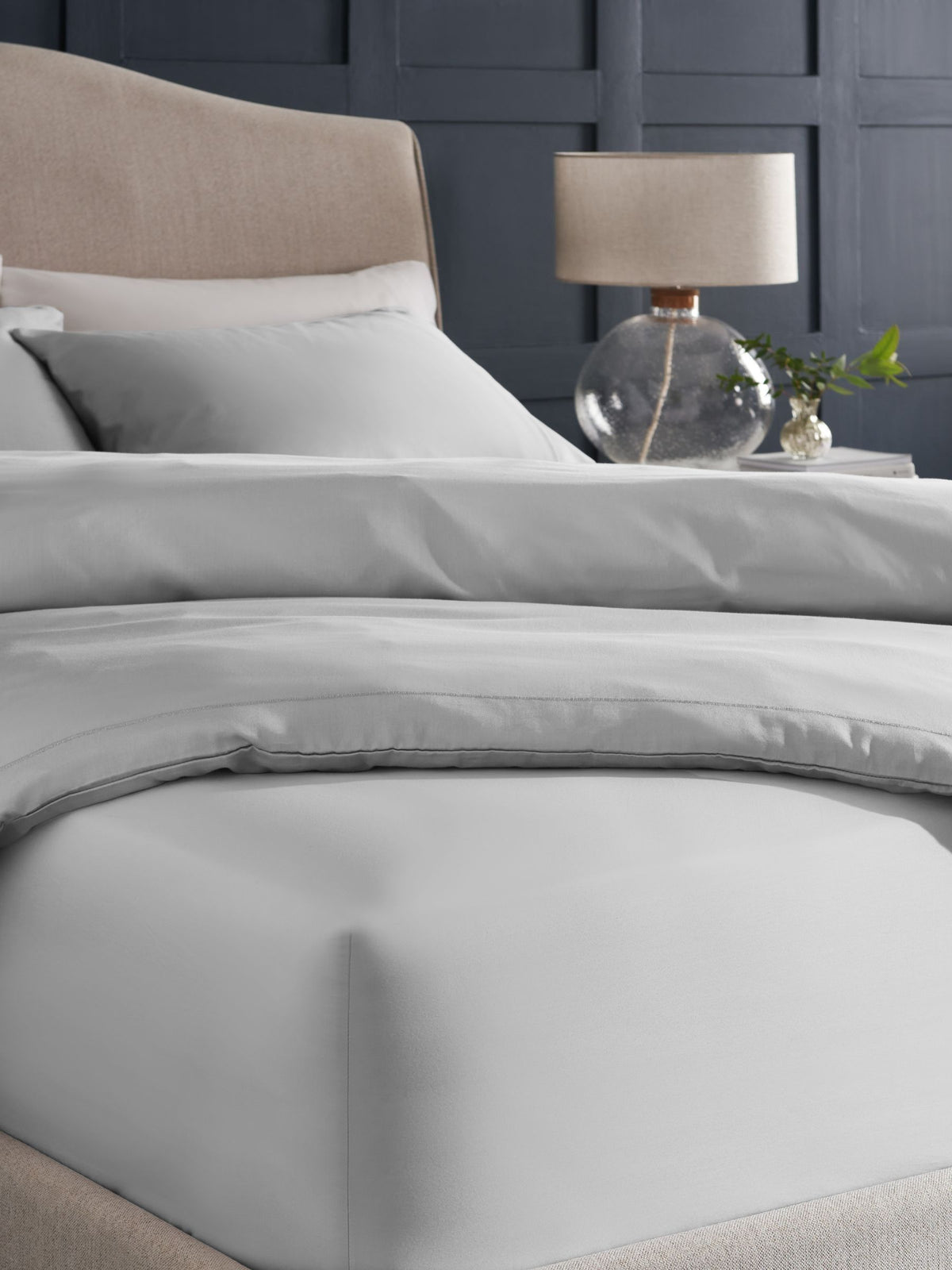 Silver grey luxe cotton fitted sheet (British brand)