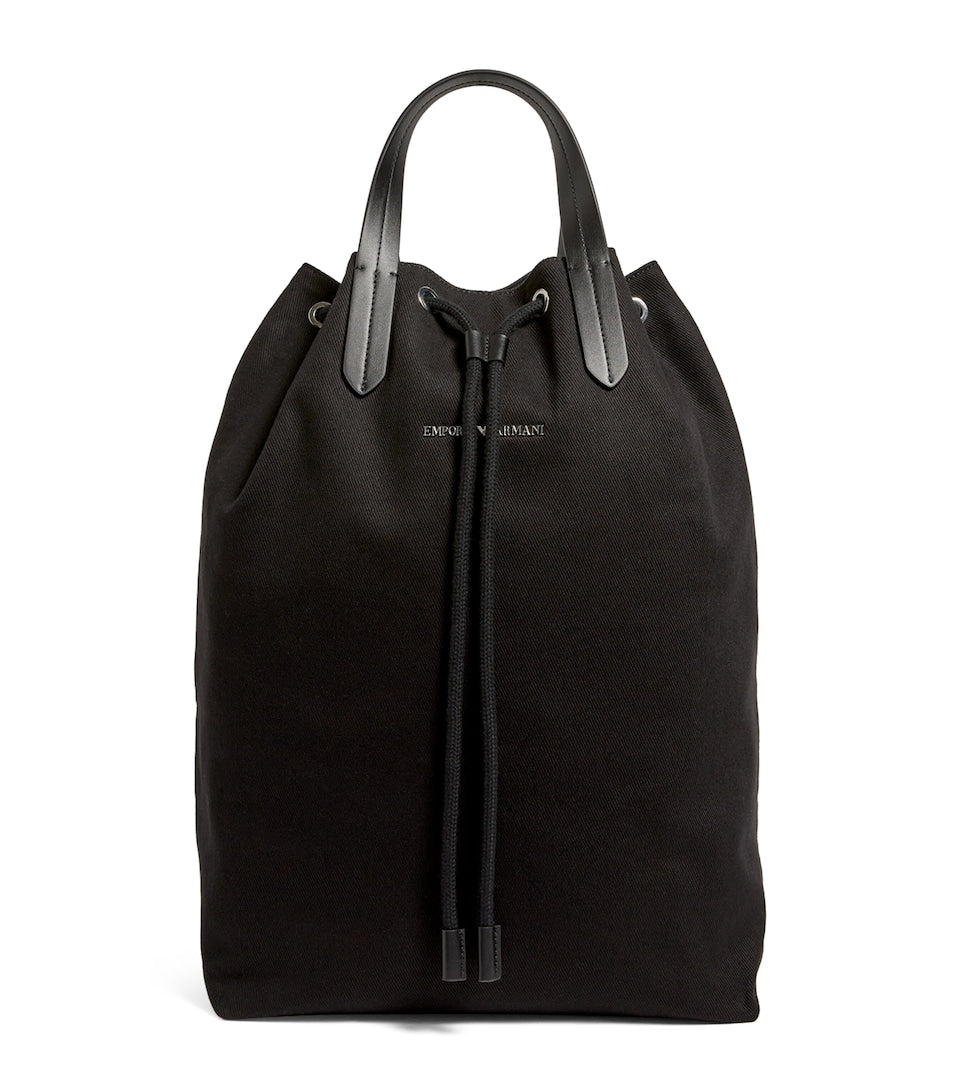 Scratch-Resistant Grained Leather Backpack with Buckle Fastening