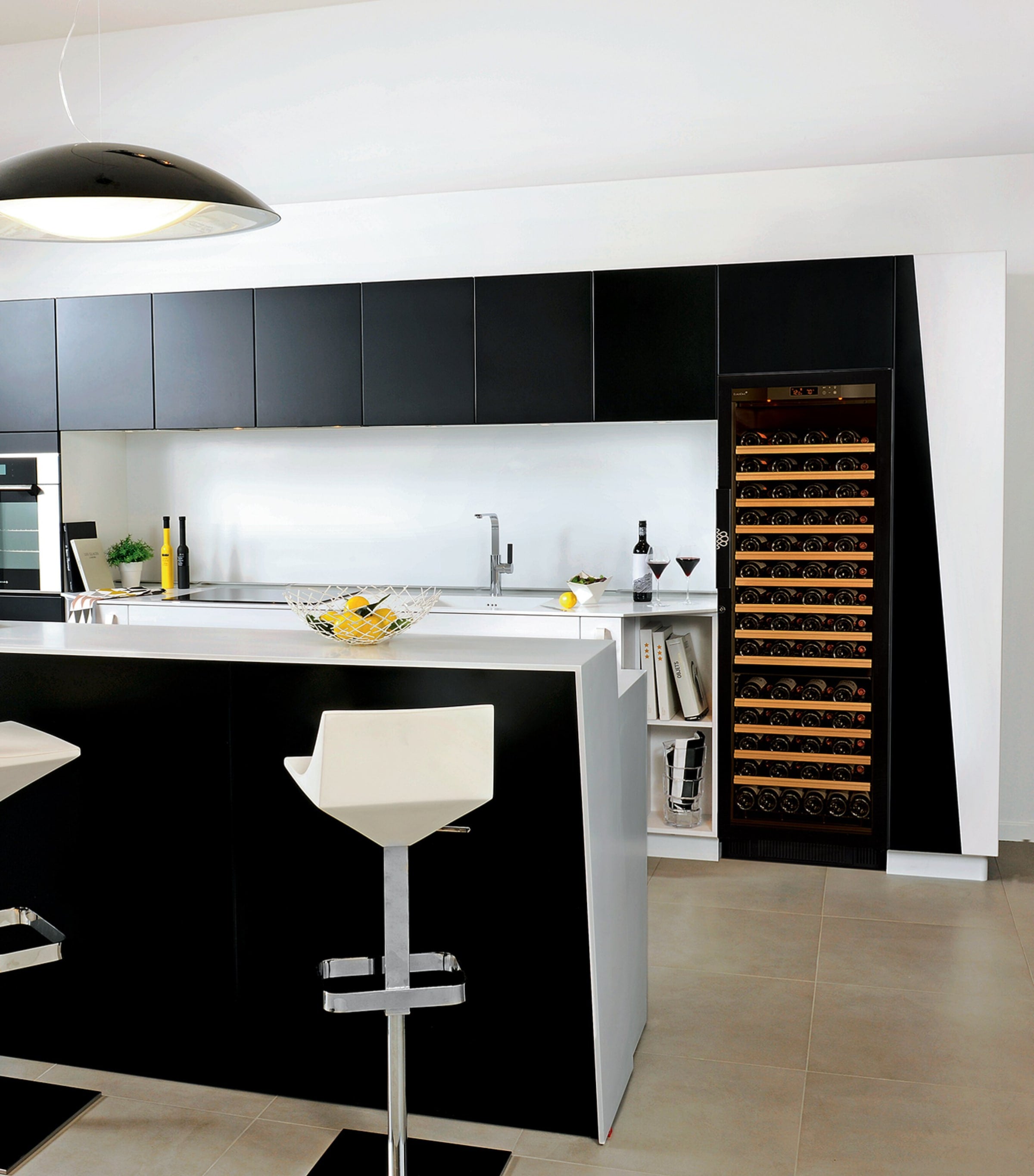 Eurocave large single-temperature compact wine cabinet - British product