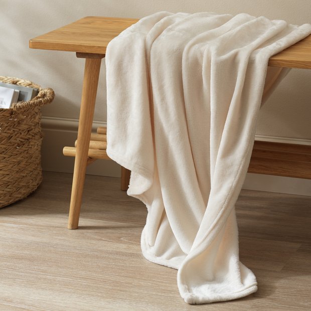 Argos Home fleece throw Cream 125x150cm - British product