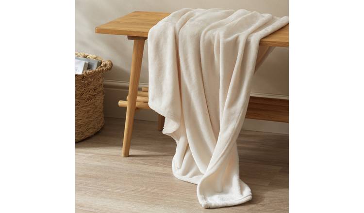 Argos Home fleece throw Cream 125x150cm - British product