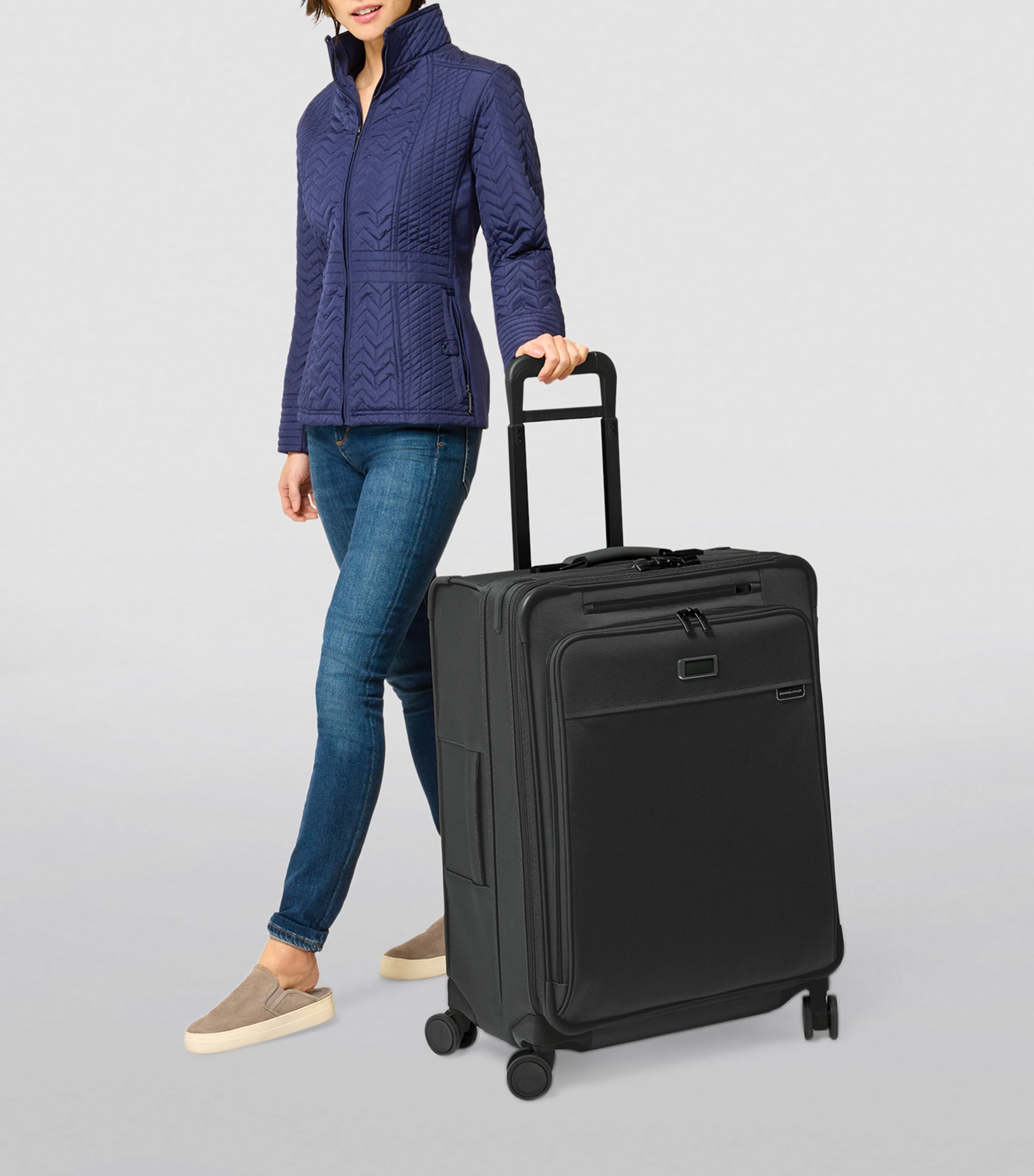 Briggs & Riley Medium Baseline Expandable Spinner Suitcase 66cm - British product