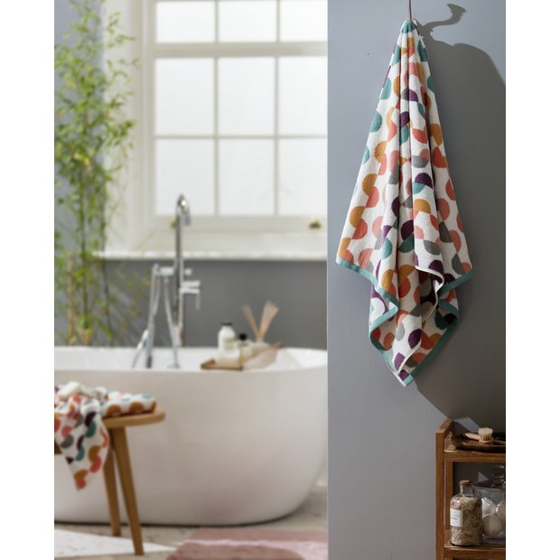 Habitat Brights Geo Tufted hand towel in multicolour, 2 pack, UK version