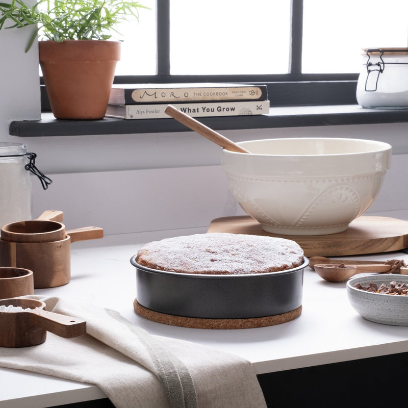 Habitat 18cm non-stick round loose base cake tin, UK version