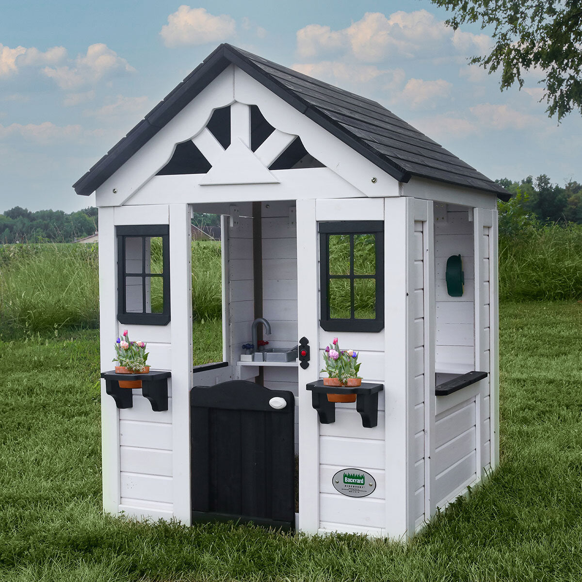 Backyard Discovery White Sweetwater playhouse 40kg - British product