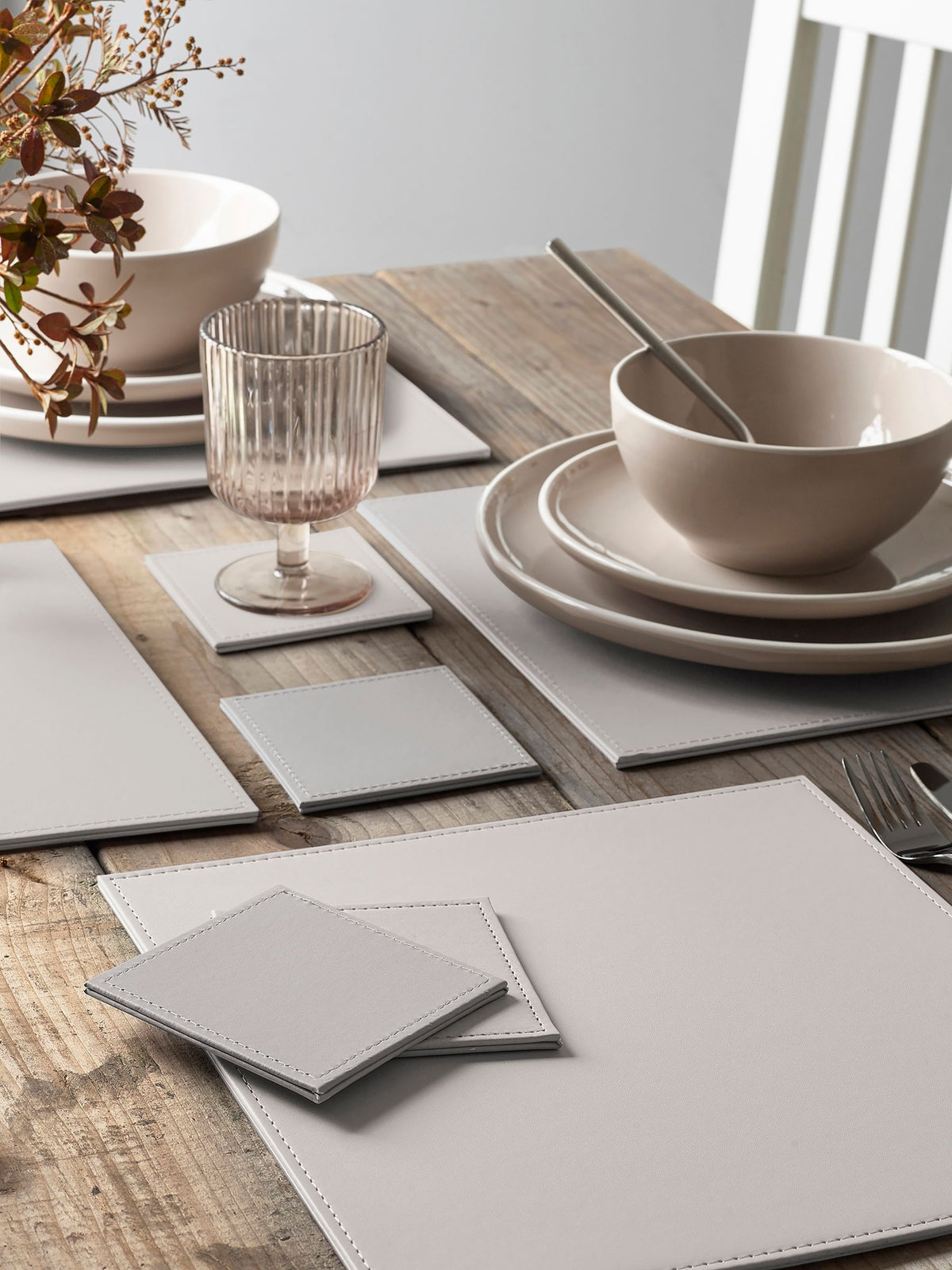 Set of 4 natural reversible faux leather placemats and coasters (British brand)