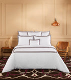 Yves Delorme Linea Platine Super King duvet cover (260cm x 220cm) (British brand)