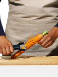 OXO Julienne Peeler with safety cover - British product