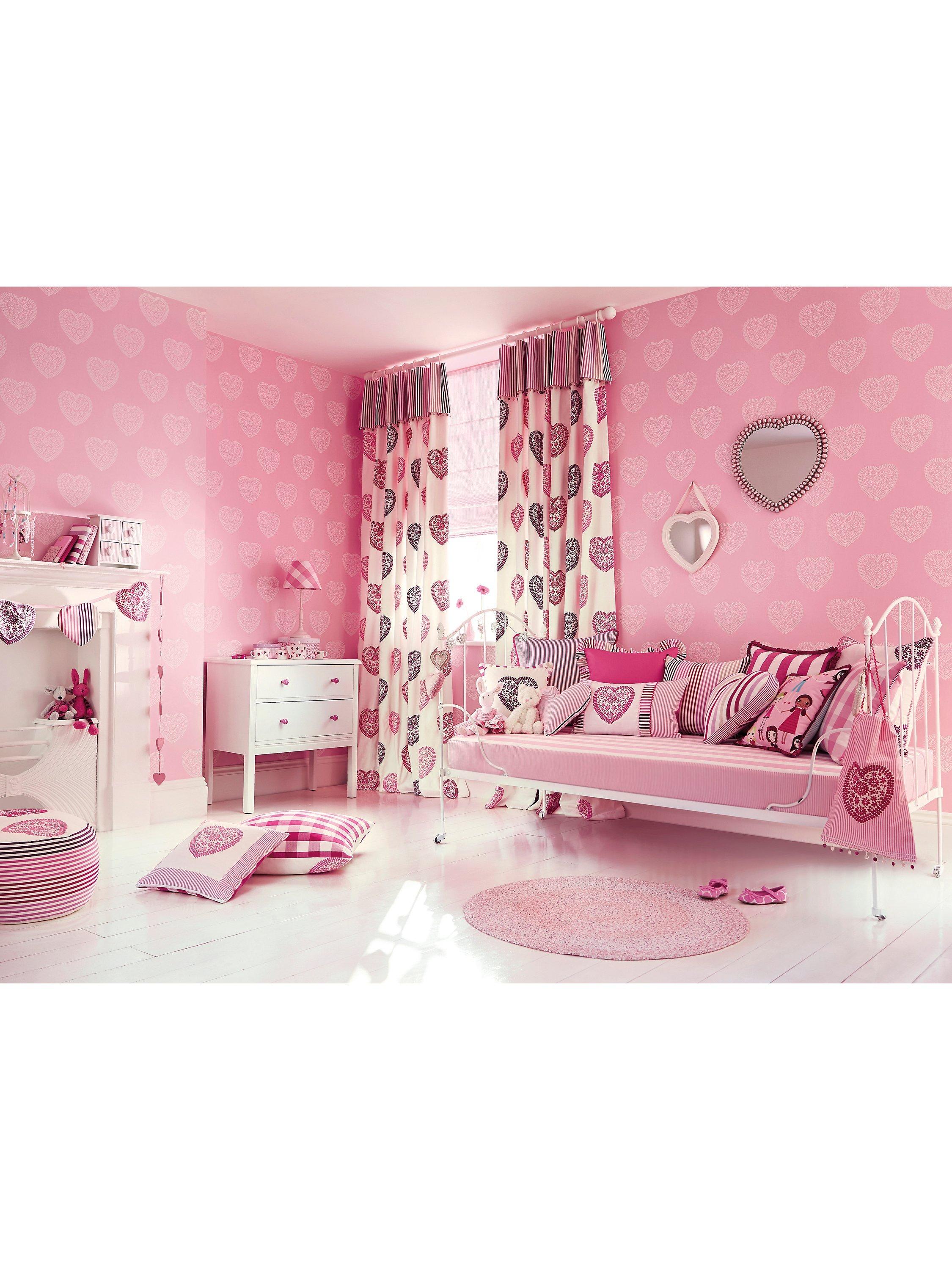 Sweet hearts wallpaper with embroidered effect, UK version