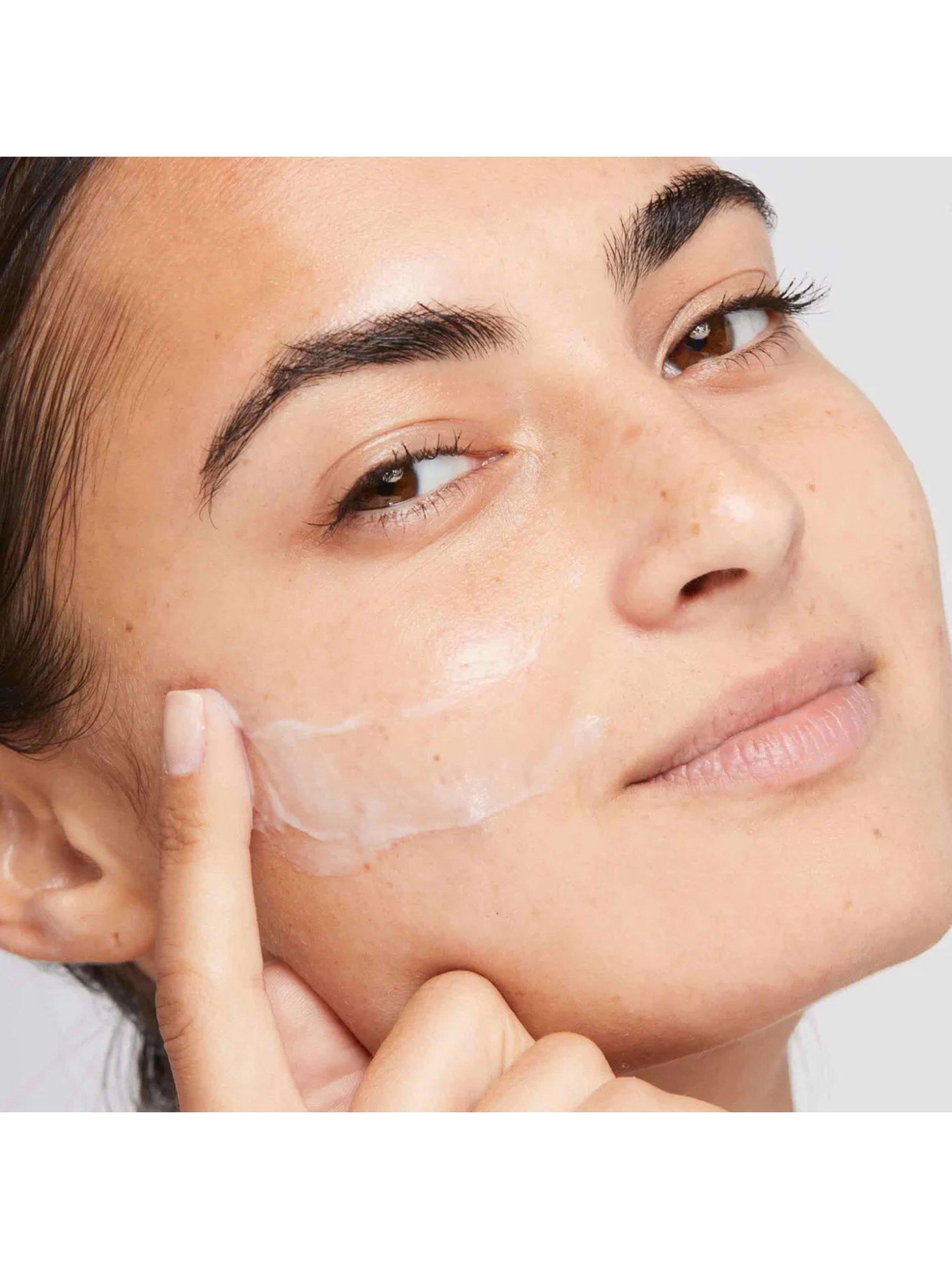 Dermalogica Active Moist facial moisturiser - British product