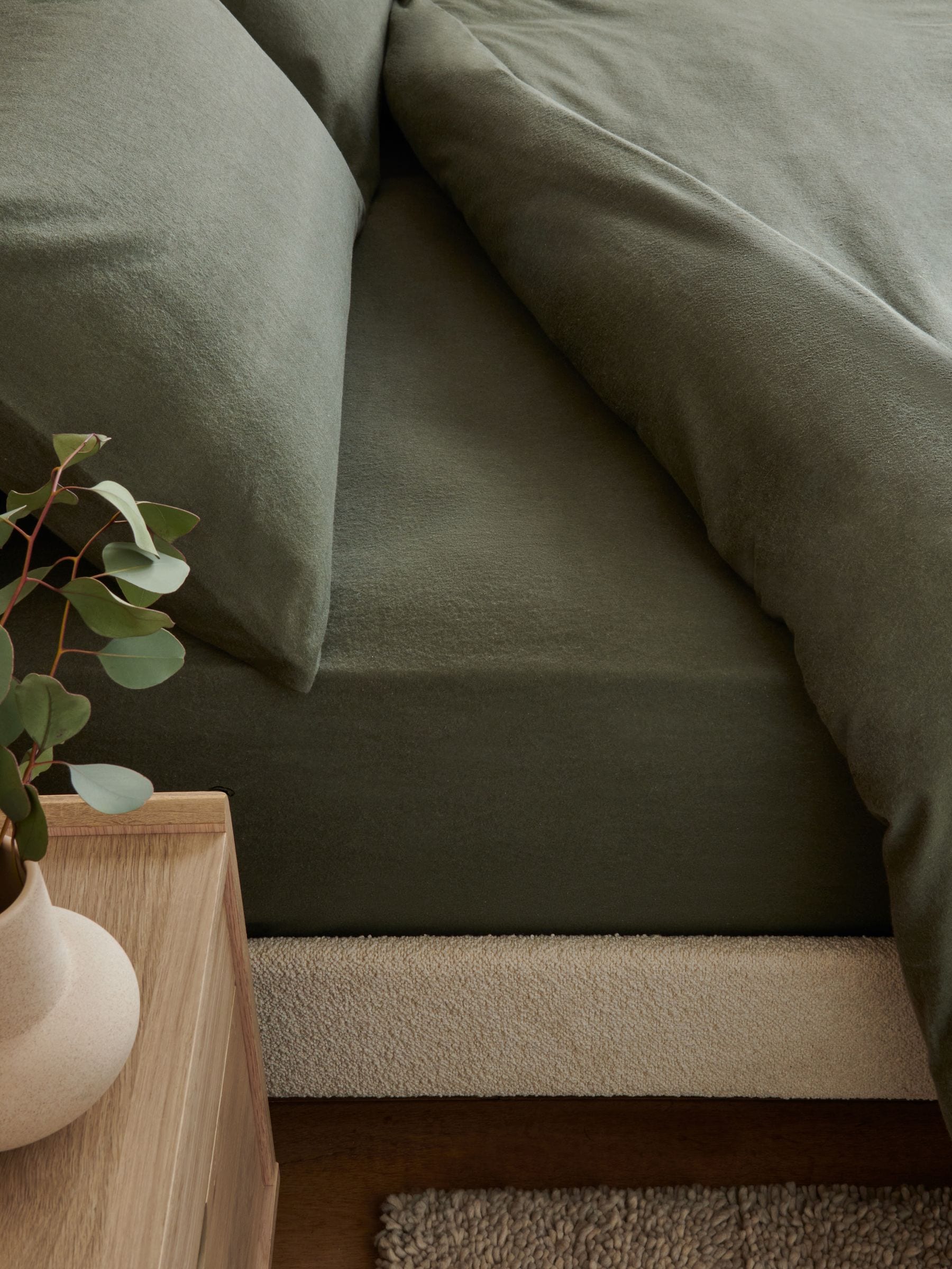 Dark green brushed cotton fitted bed sheet - British product