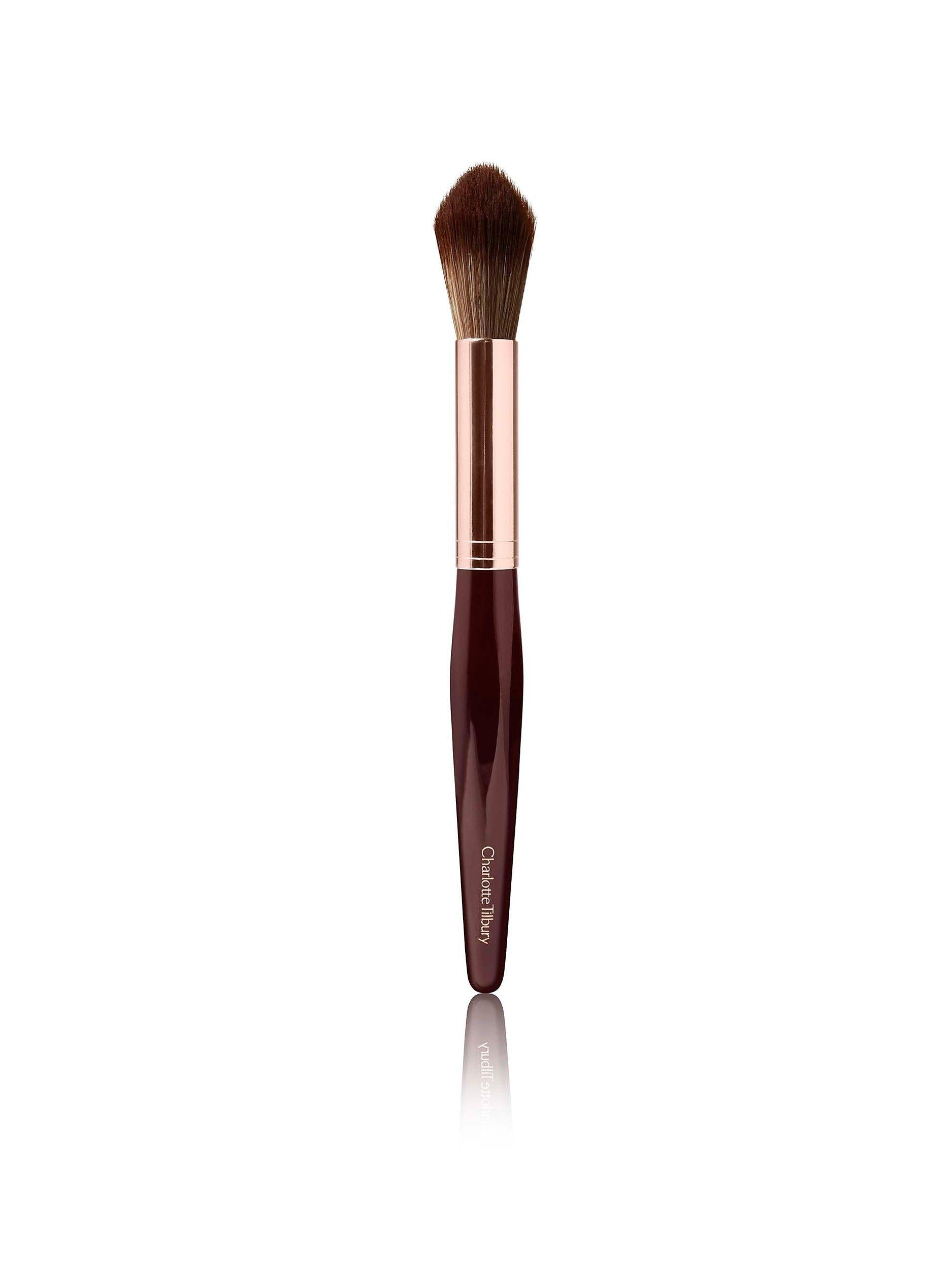 Charlotte Tilbury powder and sculpt makeup brush, imported from the UK