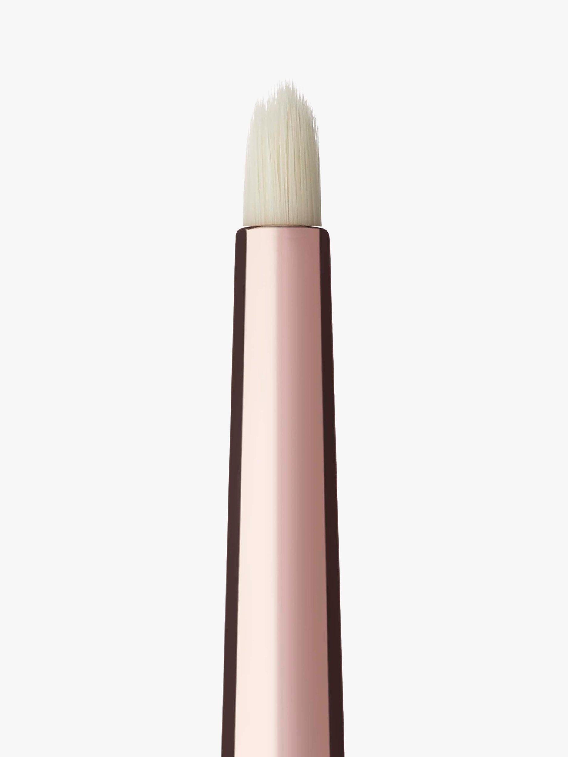 Charlotte Tilbury eye liner brush - British product