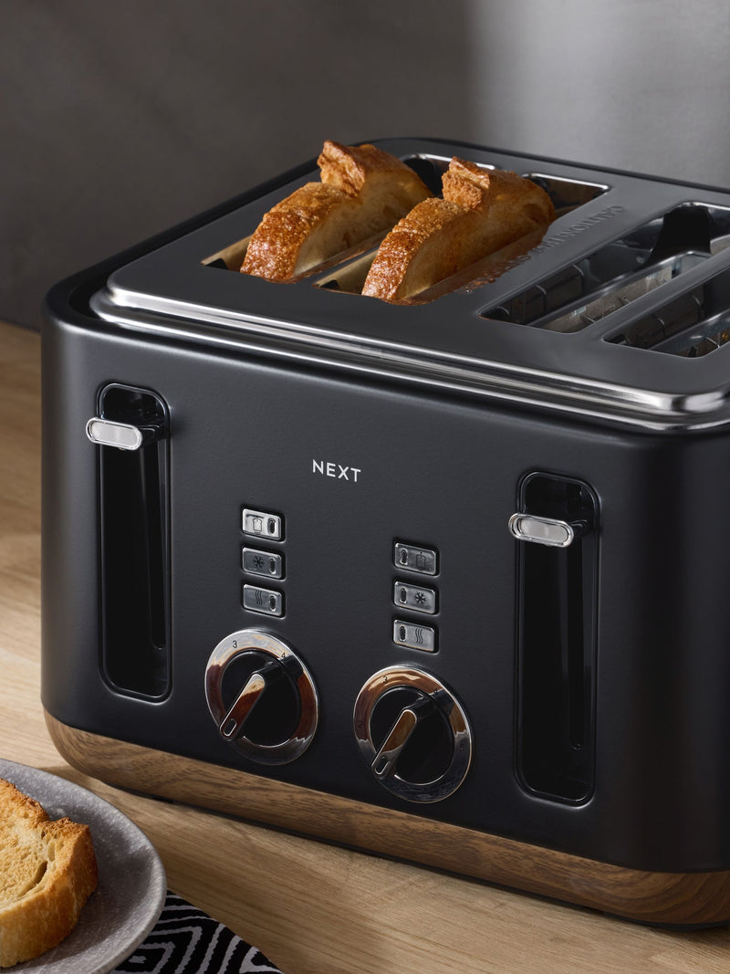 Black Bronx 4 slice toaster - British product