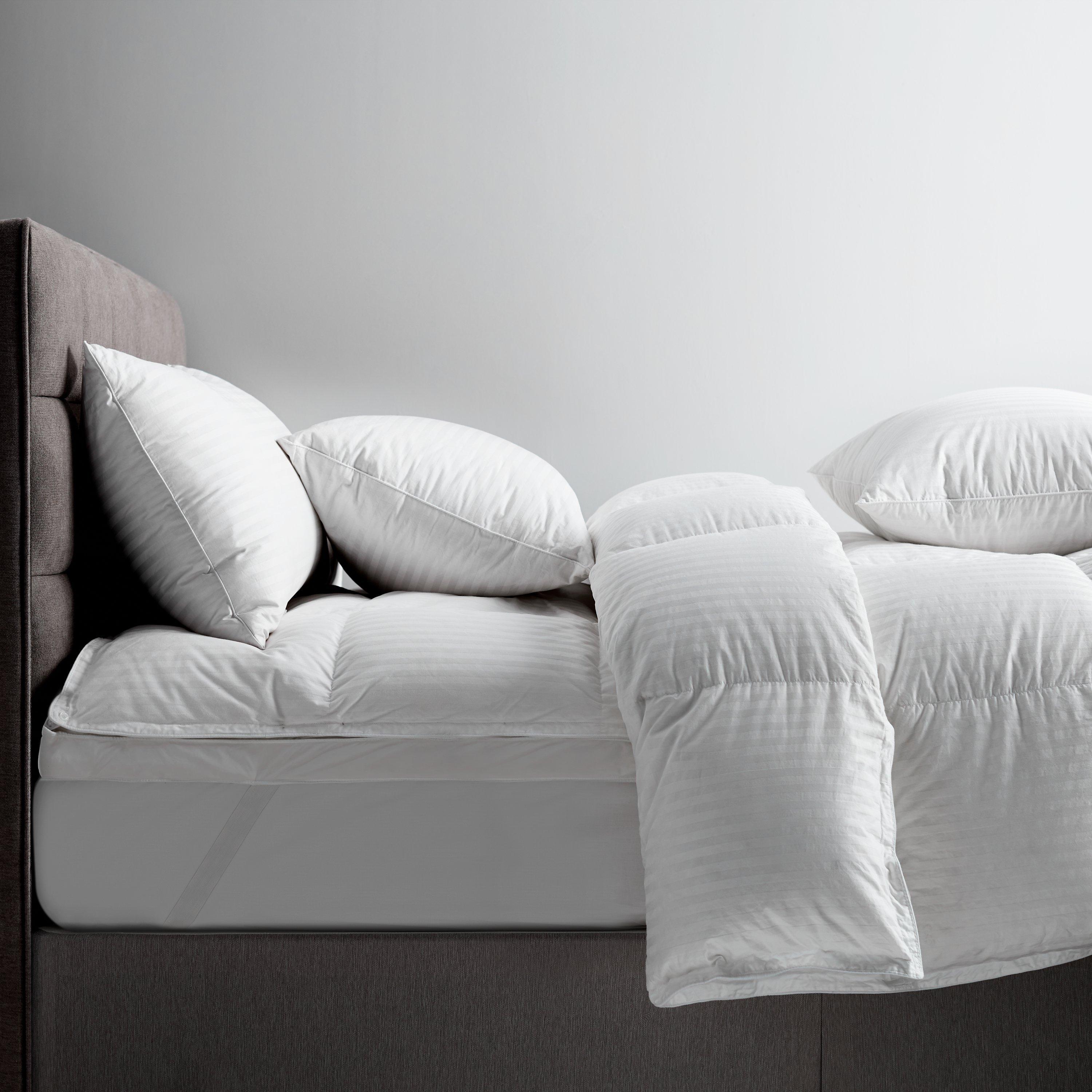 John Lewis Hungarian goose down kingsize pillow, medium, UK version