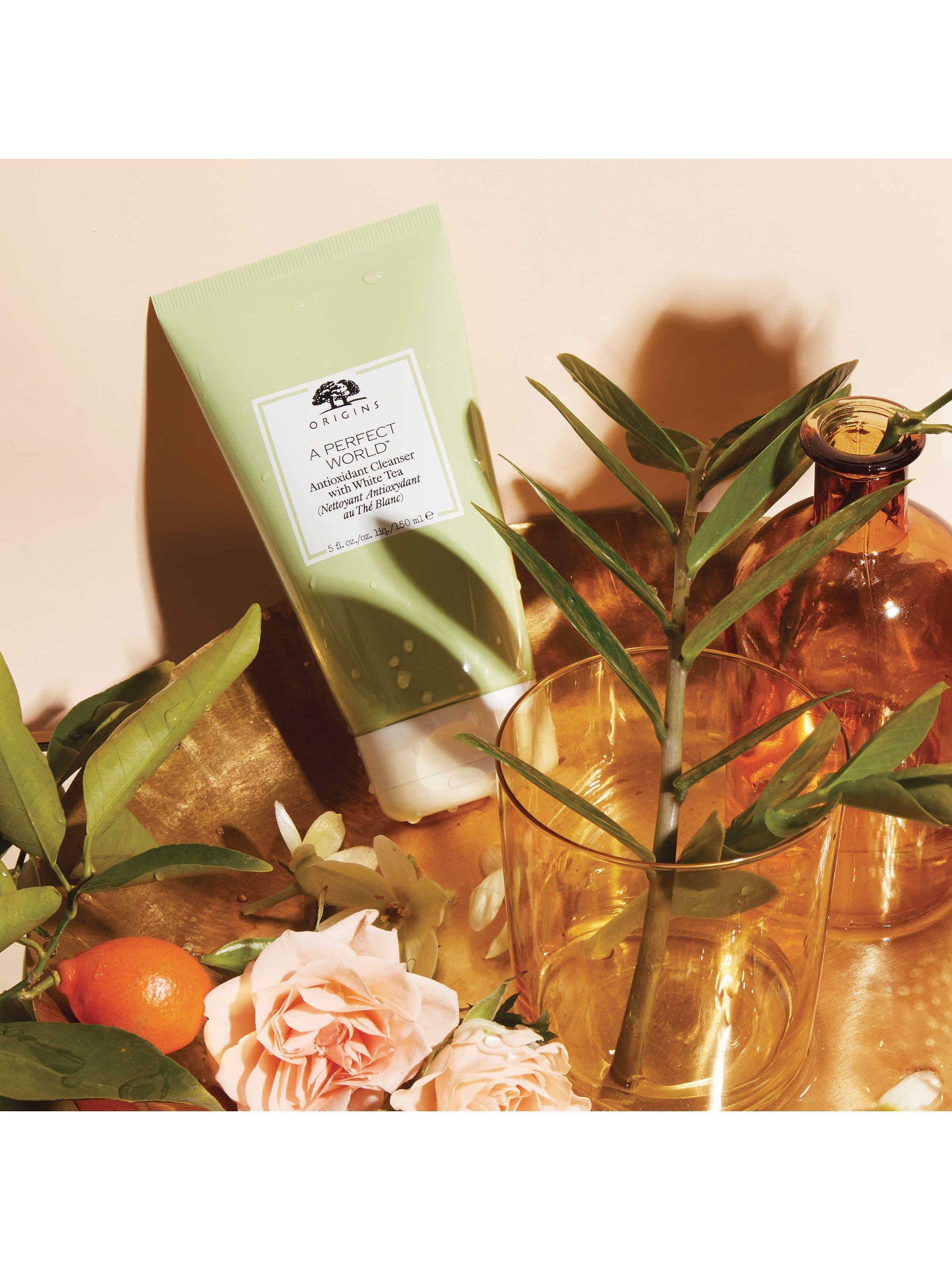 Origins Antioxidant Cleanser With White Tea 150ml, imported from the UK