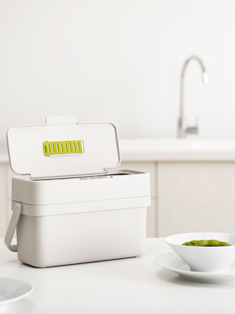 Joseph Joseph food waste caddy with adjustable air vent, 4L, UK version