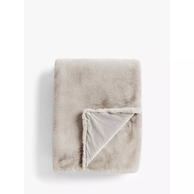 Faux Fur Throw in Fawn for Cozy Winter Bedding