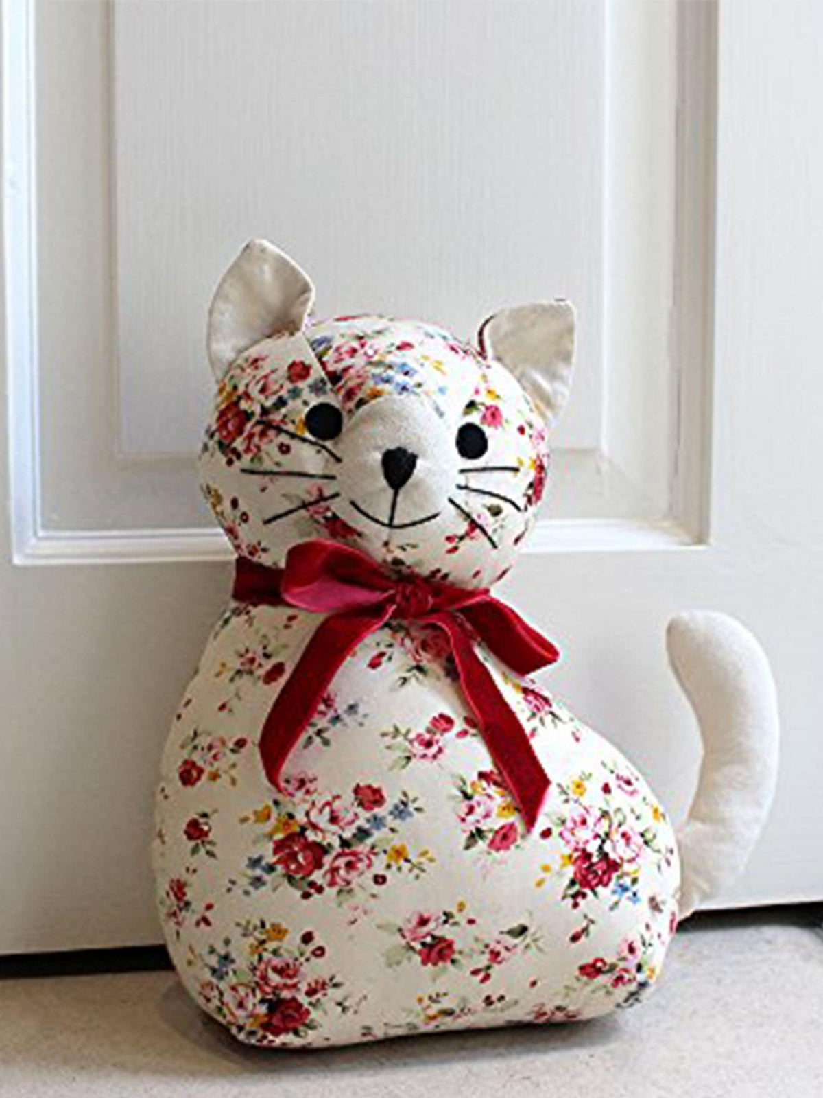 Riva Home Red Vintage Floral Cat Doorstop, imported from the UK