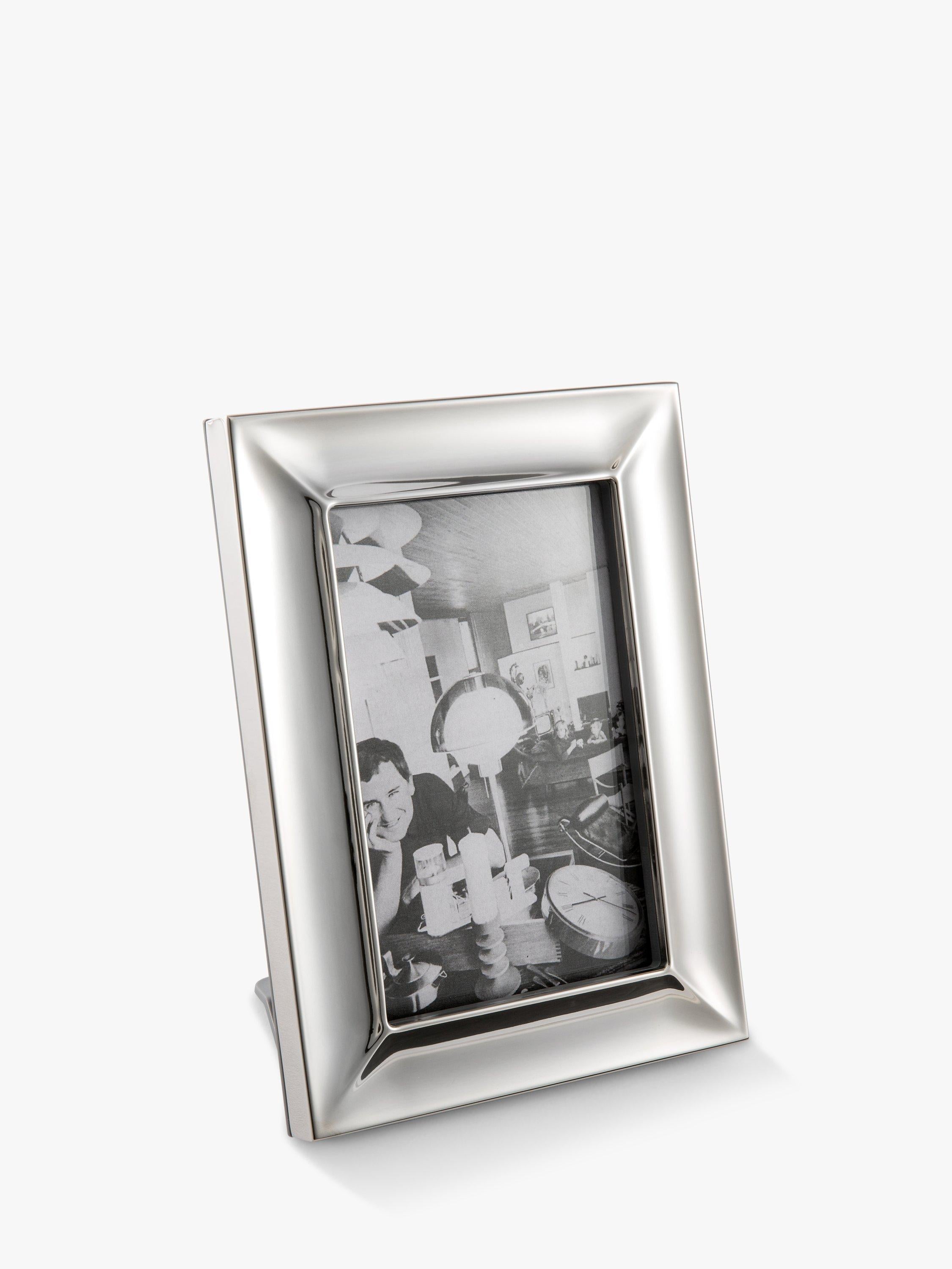 Robert Welch Vale photo frame 10 x 15cm, imported from the UK
