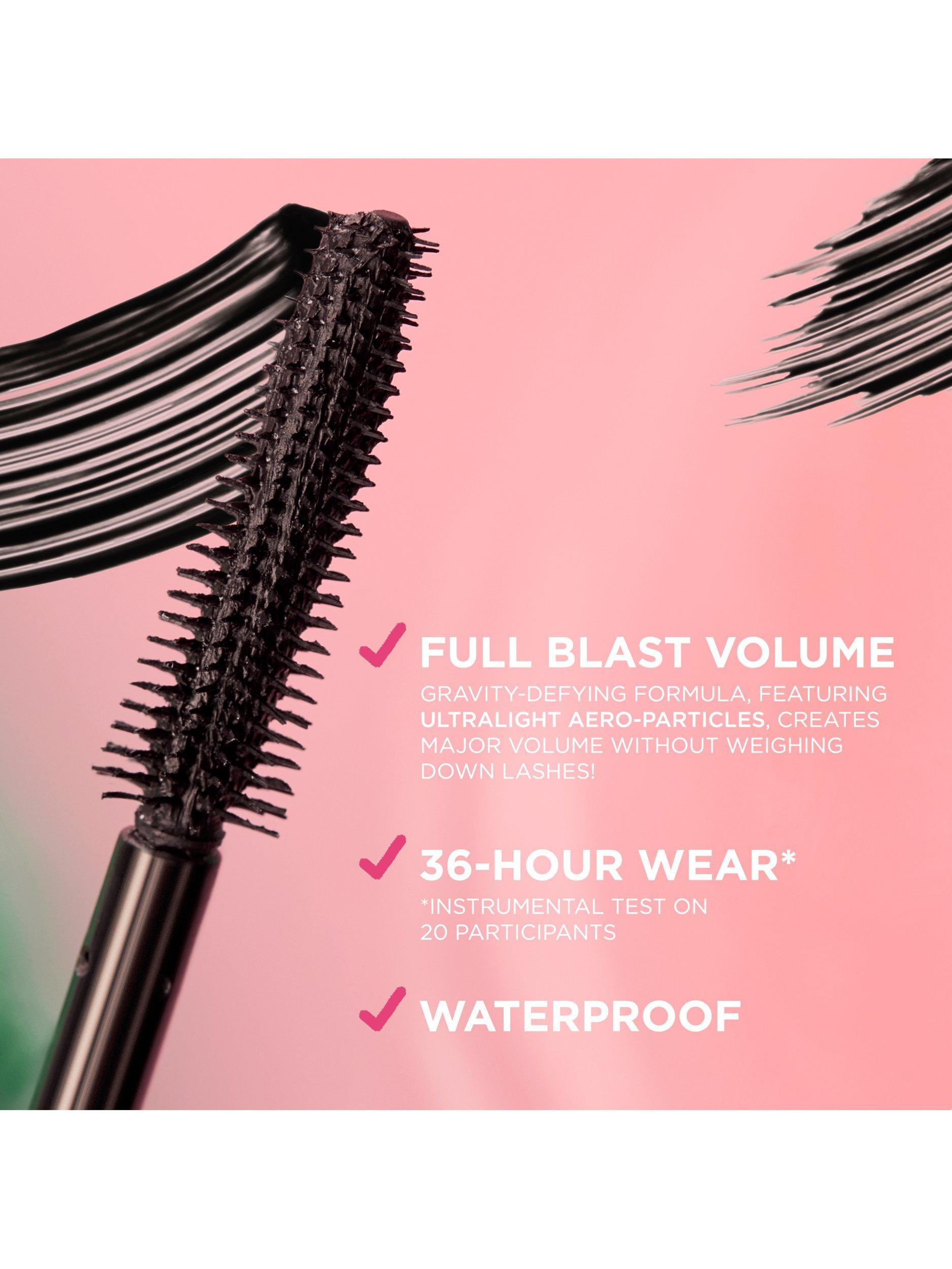 Benefit waterproof volumising mascara in black - British product