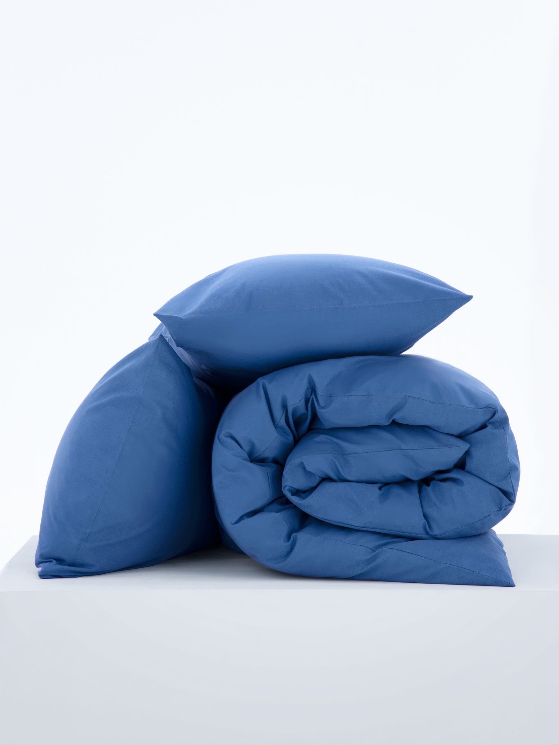 Blue polycotton plain duvet cover and pillowcase set - British product
