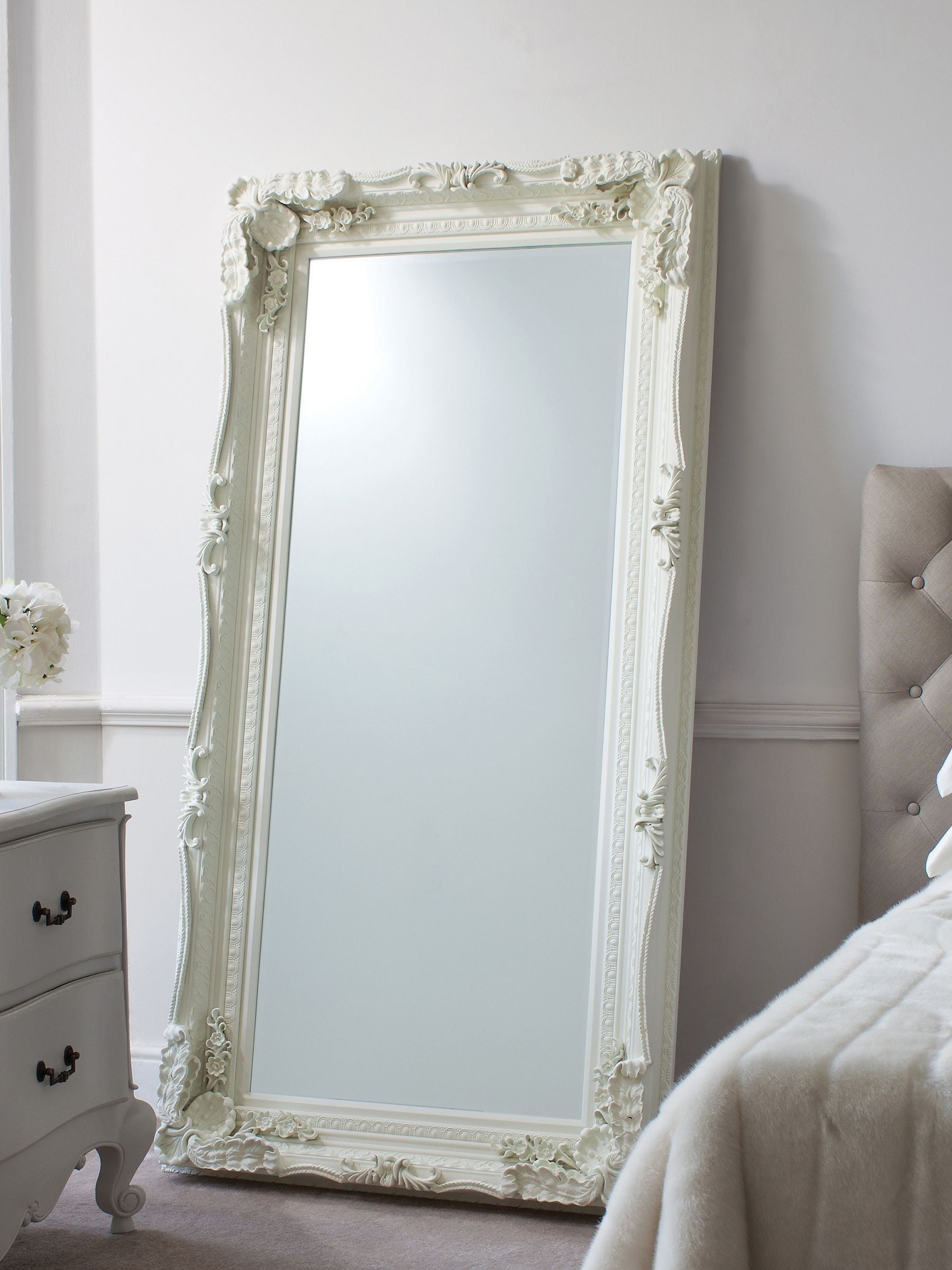 Gallery Home Cream Oxford Leaner Mirror 175.5cm x 89.5cm, UK version