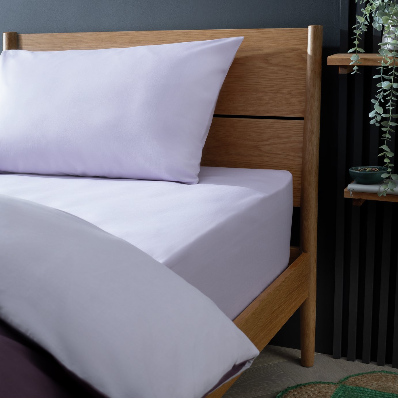 Habitat lilac fitted sheet king size, UK version