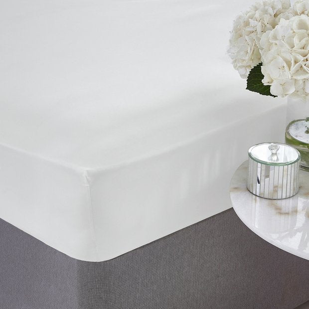 Silentnight Supersoft plain white fitted sheet single (British brand)