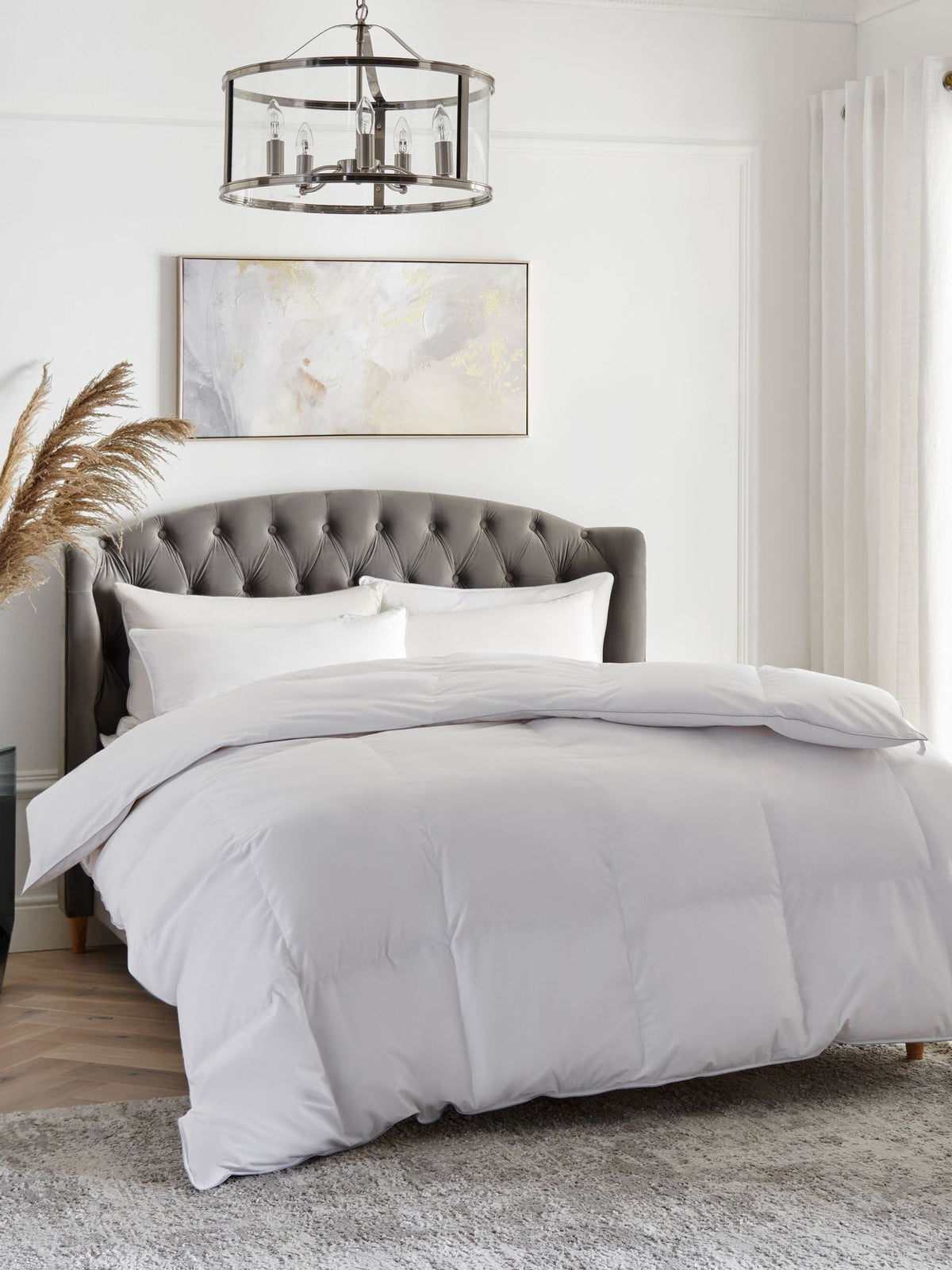Duck feather and down duvet with 4.5 tog rating - British product