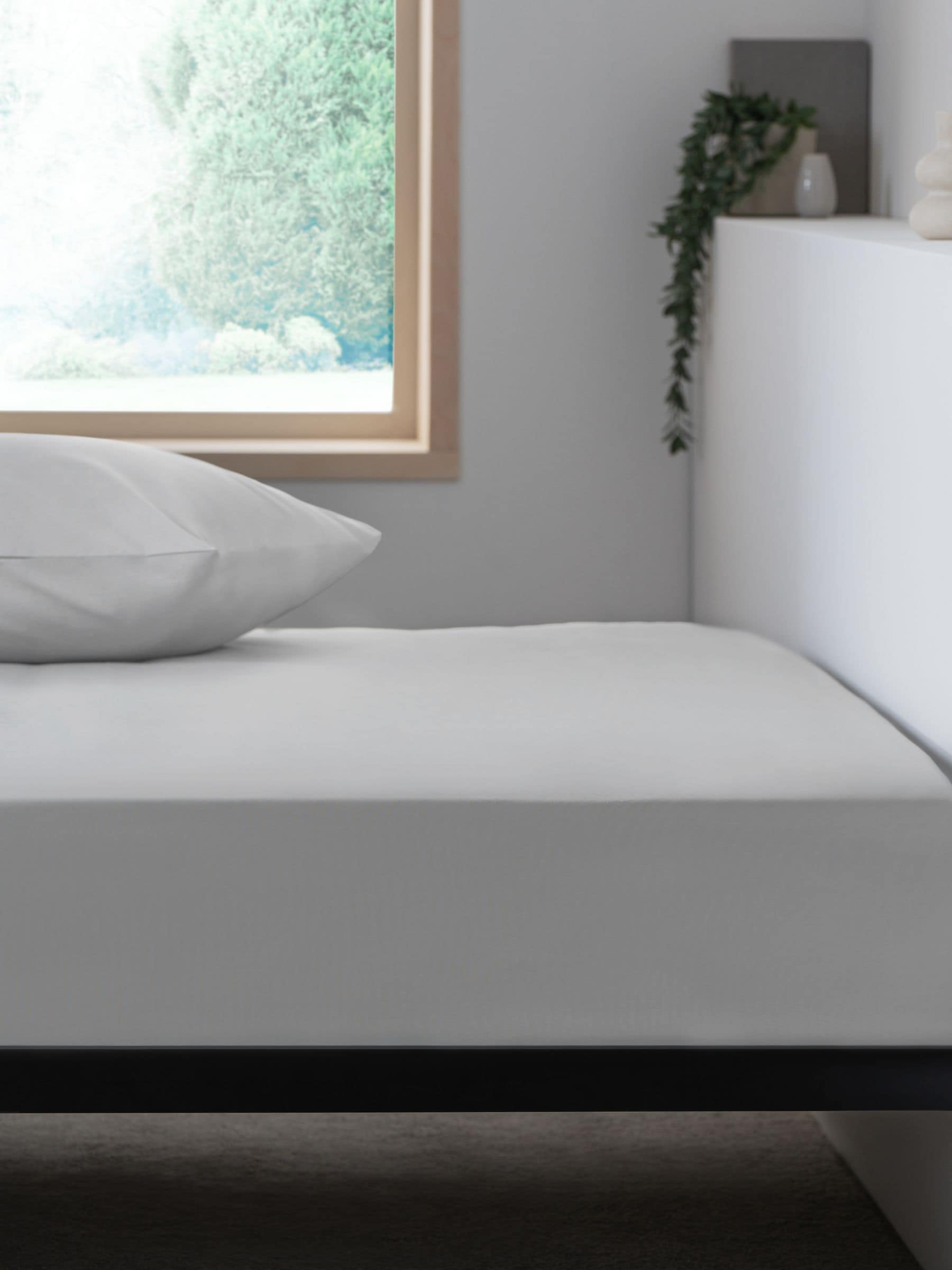 Grey easy-care polycotton fitted sheet, UK version