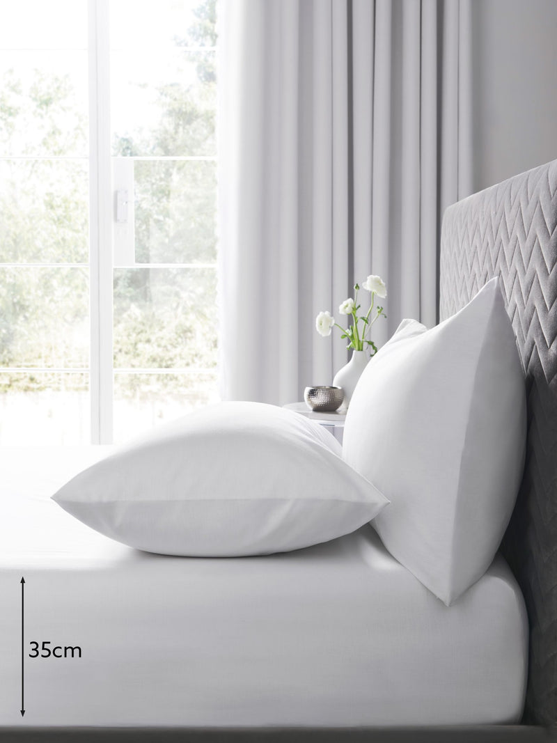 White easy-care polycotton deep fitted sheet (British brand)