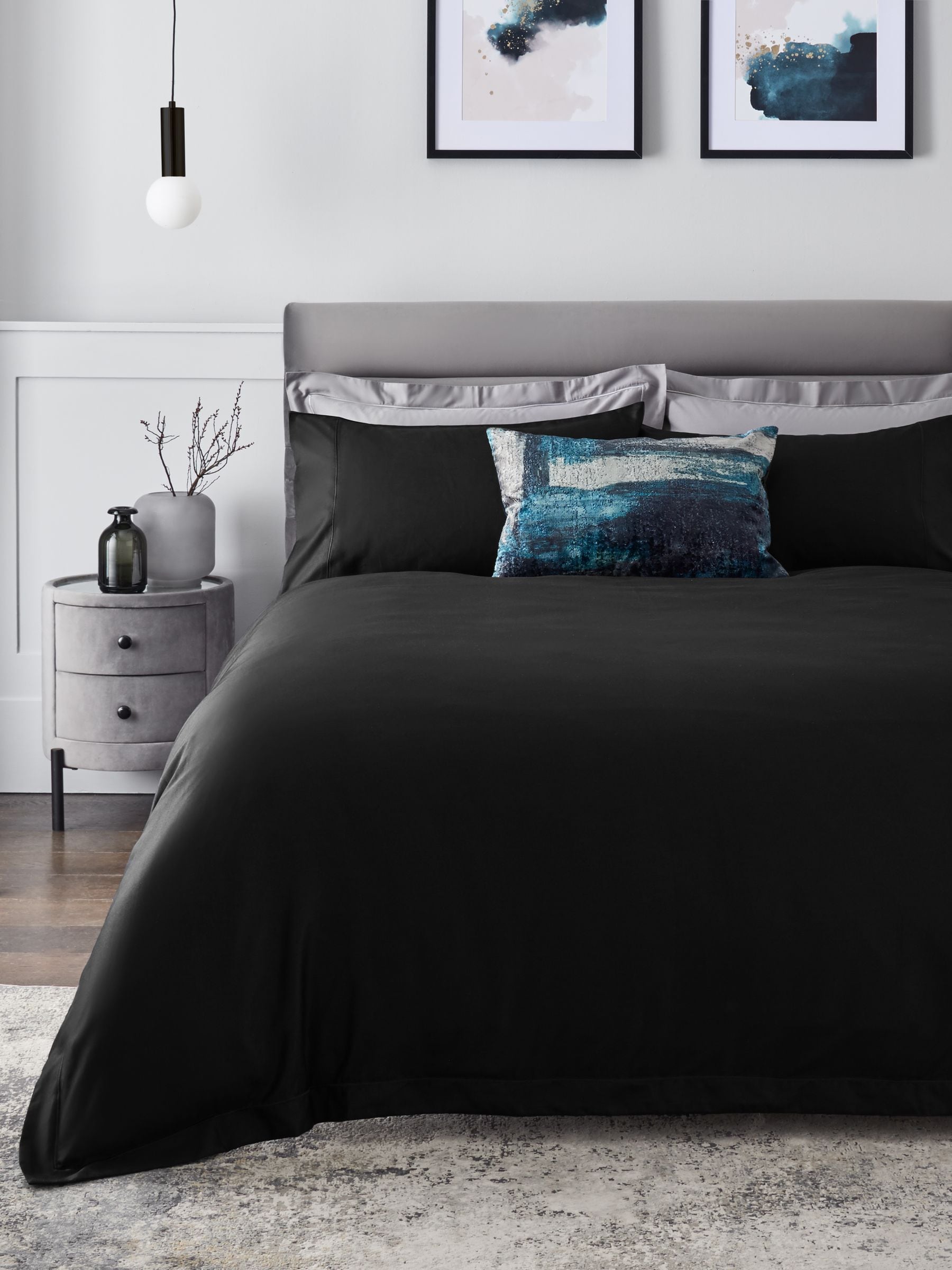 Black duvet cover and pillowcase set - British product