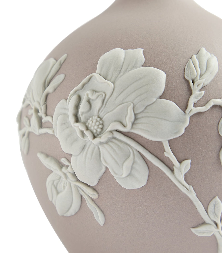 Wedgwood Magnolia Blossom bud vase 14cm (British brand)