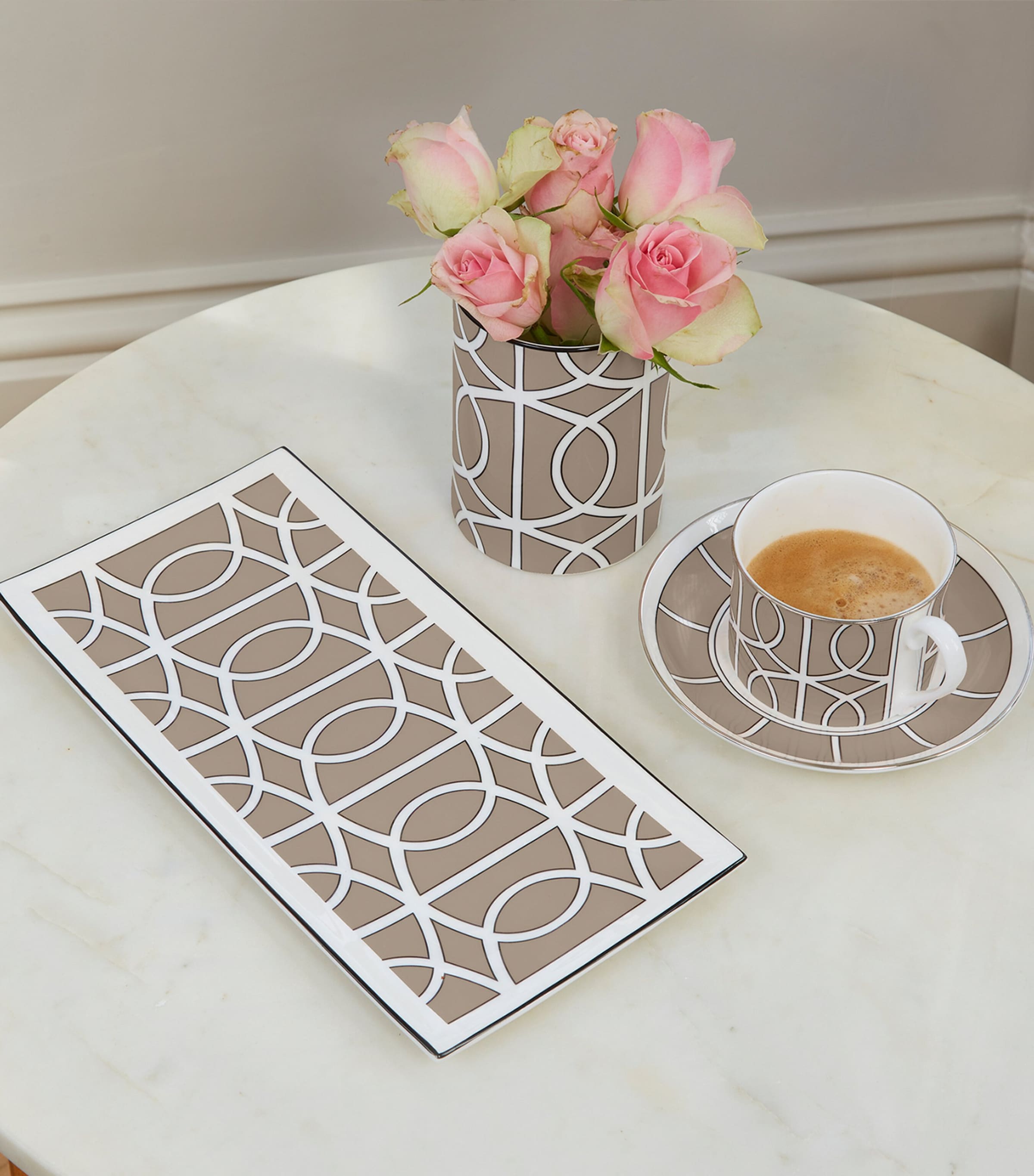 O.W.London Bone China Rectangular Loop Plate (29cm)
