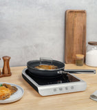 Smeg portable induction hob with temperature probe and storage case (British brand)