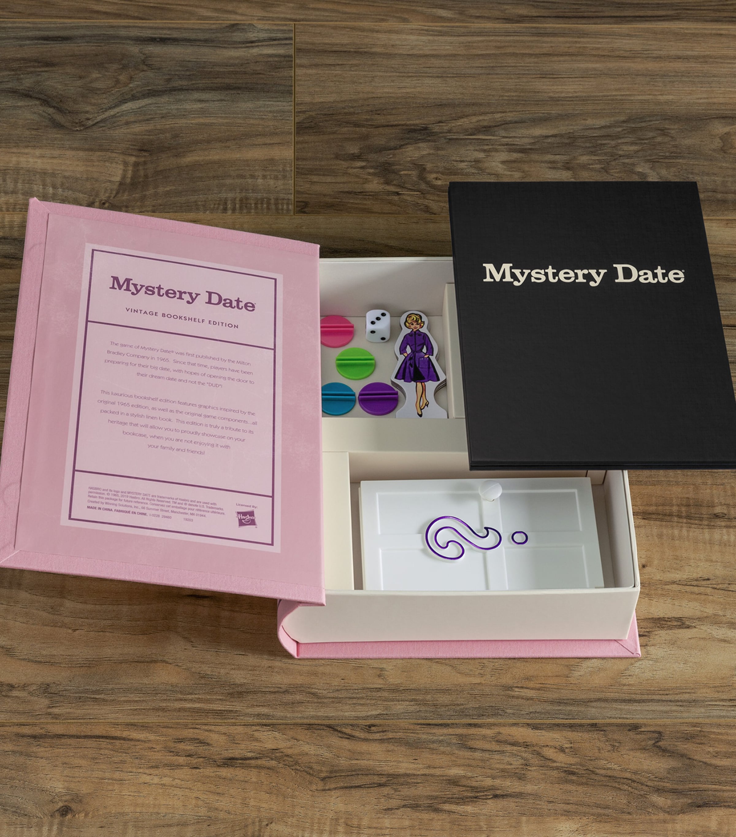 VINTAGE BOOKSHELF Mystery Date Board Game
