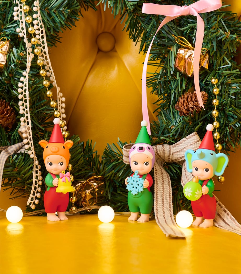 Sonny Angel Santa's Little Helper mini figurine 8cm (British brand)