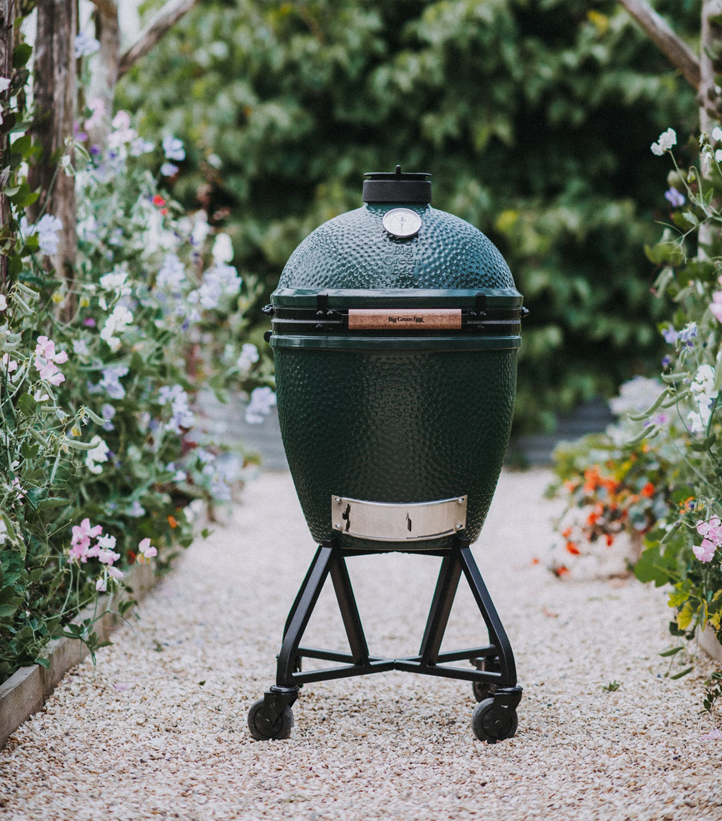 Big Green Egg Large ceramic barbecue - British product