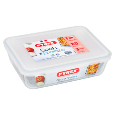 Pyrex Cook Freez 1.5L casserole dish, imported from the UK