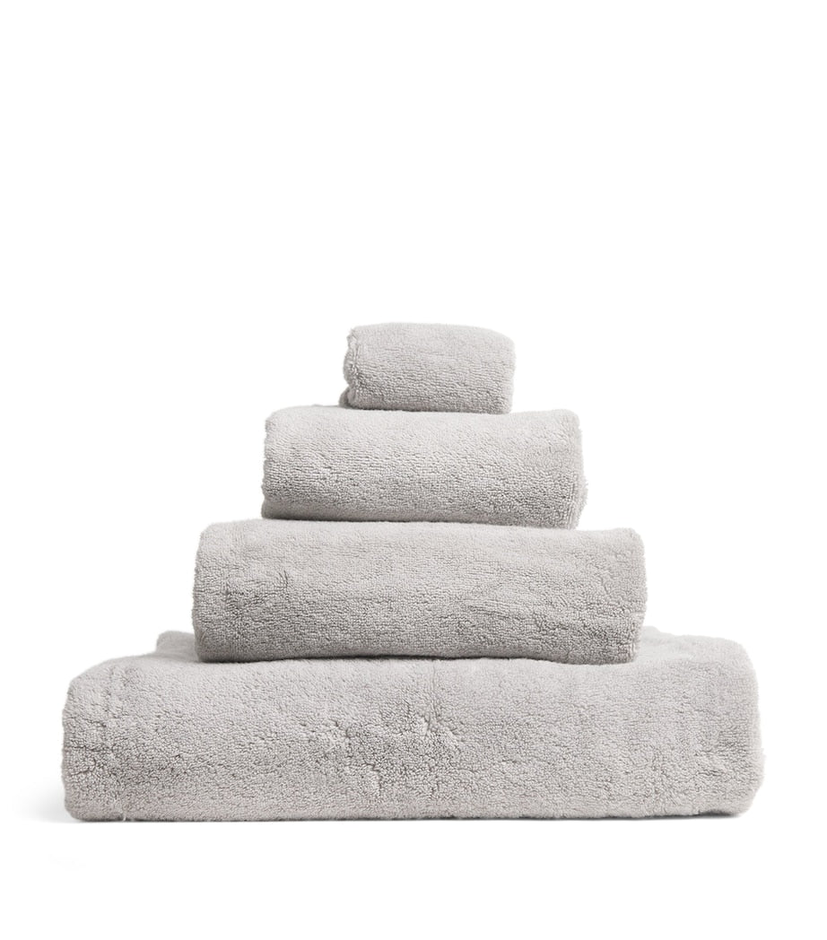 Harrods of London organic cotton hand towel 50cm x 100cm, UK version