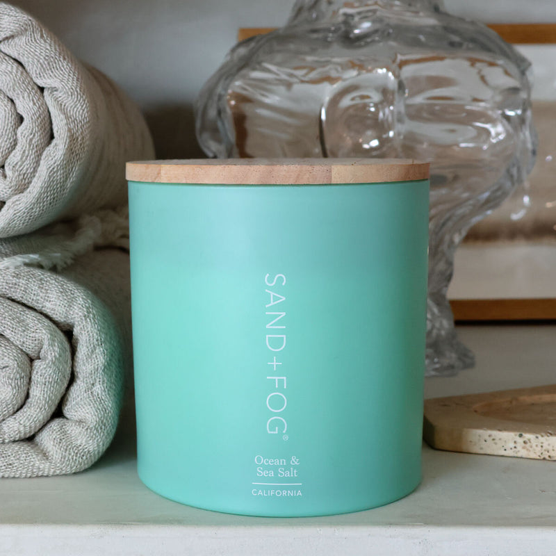 Sand & Fog fragranced candle in 3 fragrances 1.5kg (British brand)