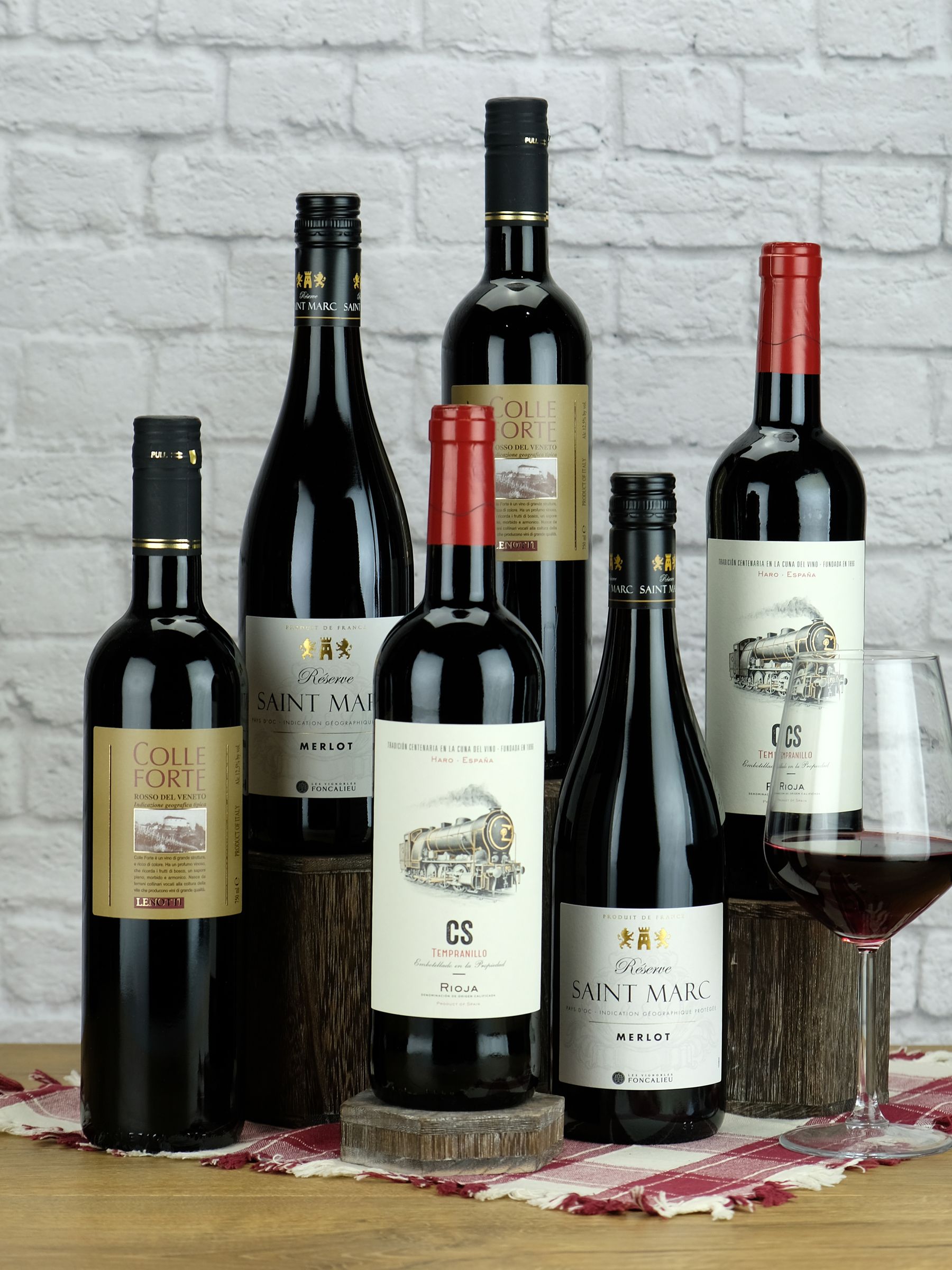 Le Bon Vin red wine mixed half case 75cl, UK version
